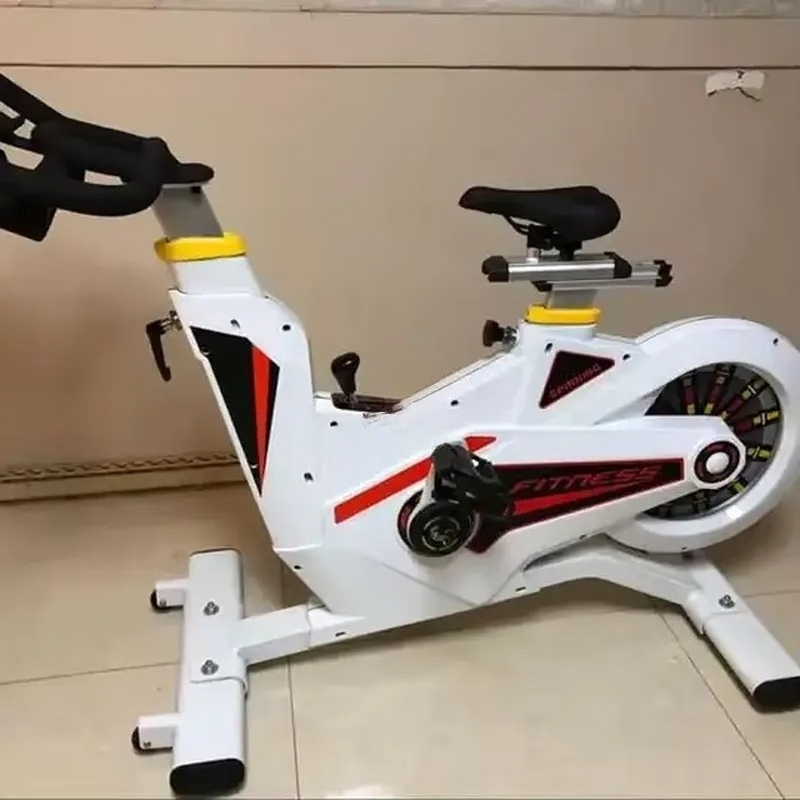 دراجة تمارين داخلية تجارية بنظ - مراجعة Home Gym Equipment وسعره