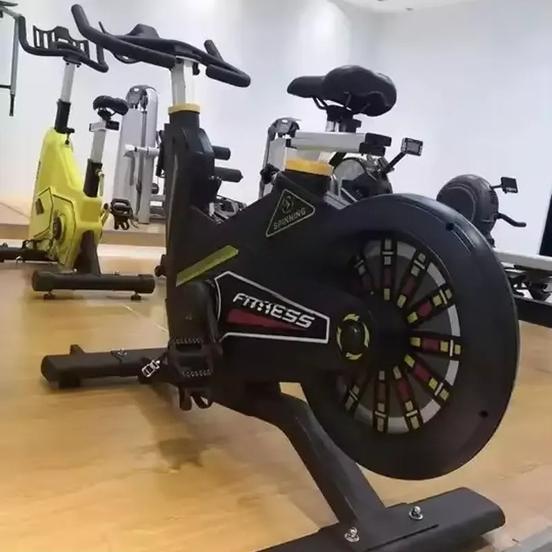 دراجة تمارين داخلية تجارية بنظ - مراجعة Home Gym Equipment وسعره